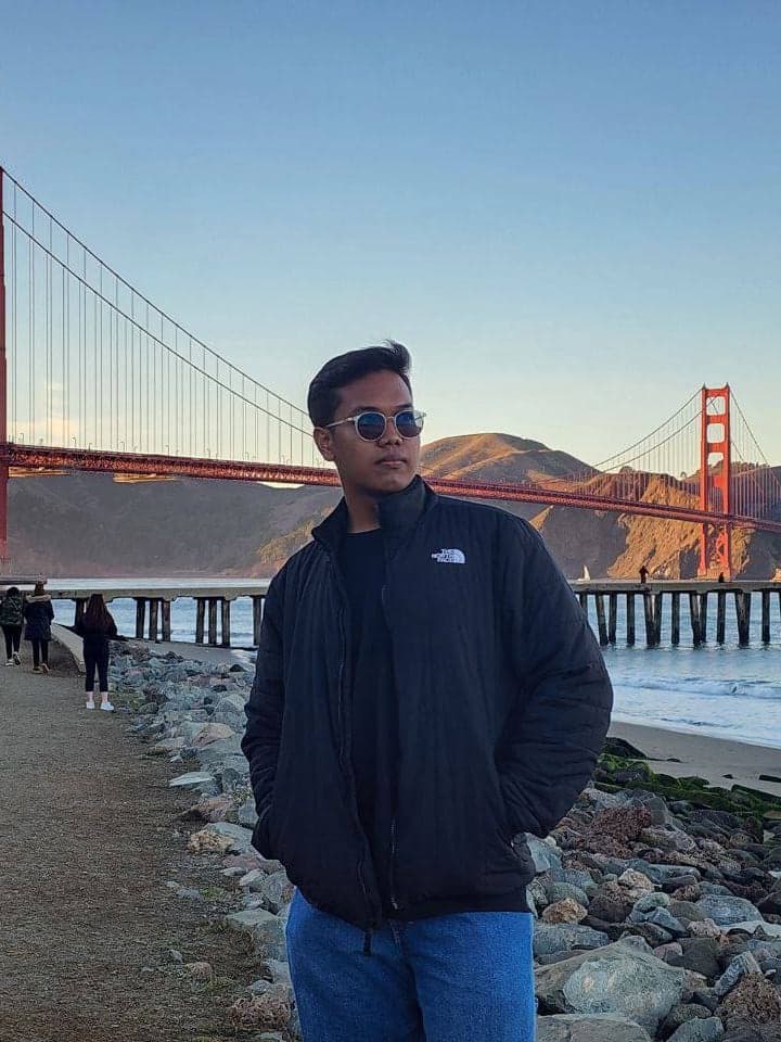 Muhammad Shalihin Bin Faizal in front of the Golden Gate Bridge